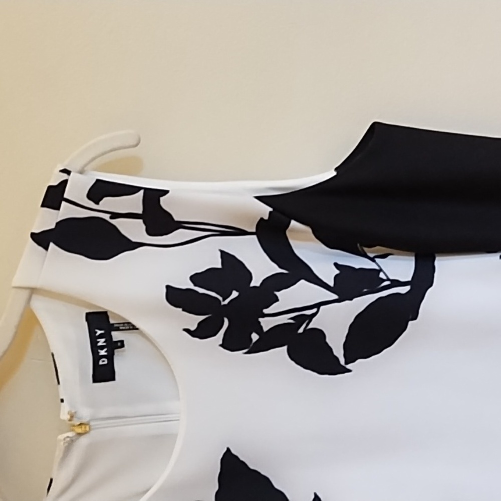 DKNY DRESS, BLACK, WHITE, TAN, BEAUTIFUL CUT, PERFECT CONDITION, SZ 12. - Picture 3 of 11